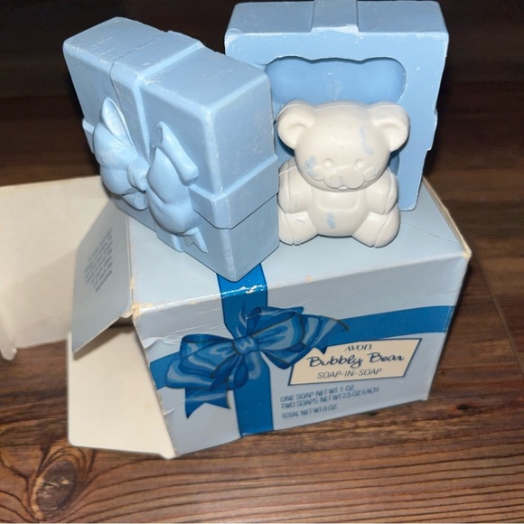 NIB Vintage Avon Bubbly Bear Soap In Soap With Box - Picture 1 of 7